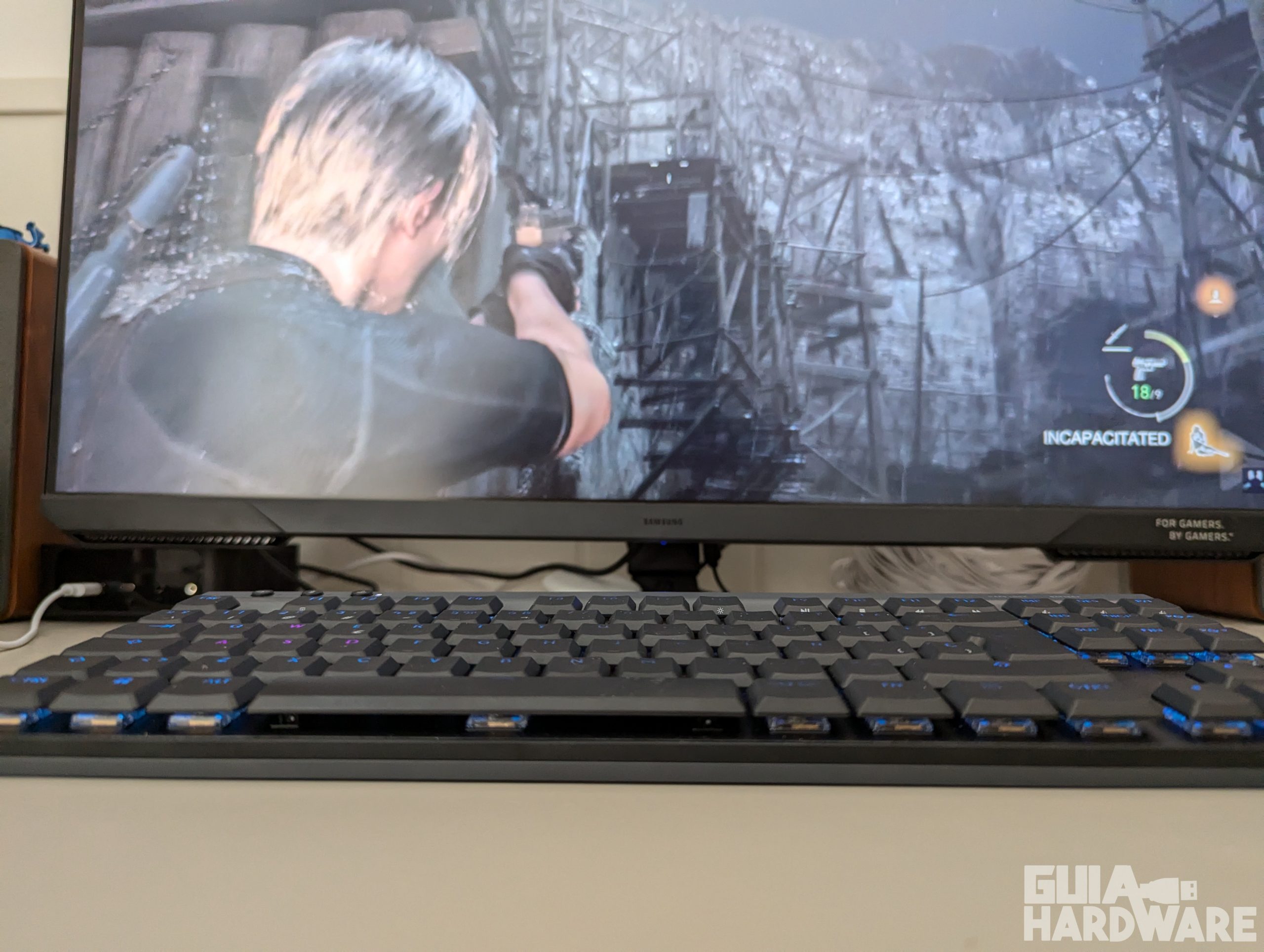 Resident Evil 4 Remake Logitech G515 Lightspeed TKL